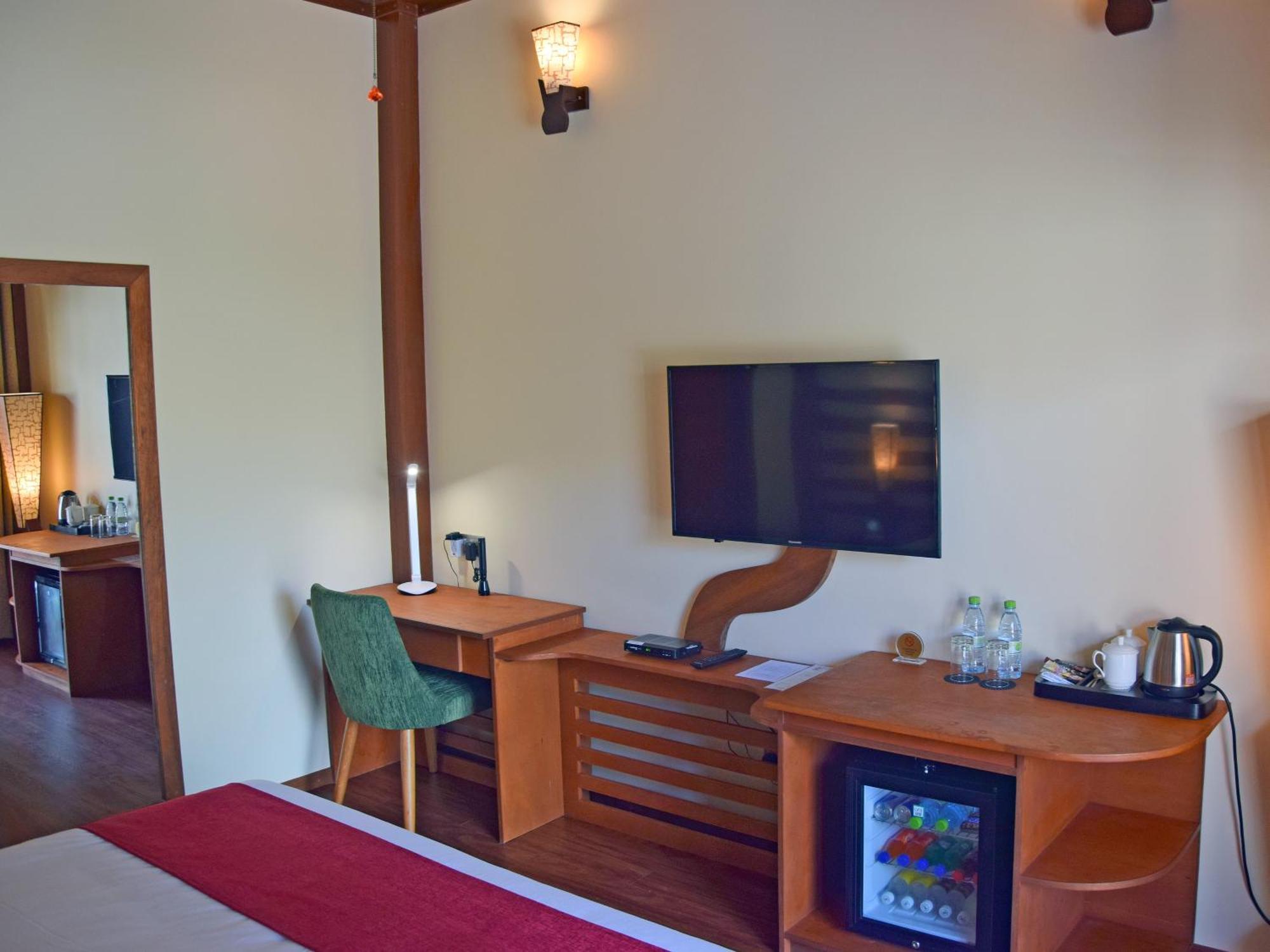 Araamu Hotels Maldives At Dhiffushi Bilik gambar
